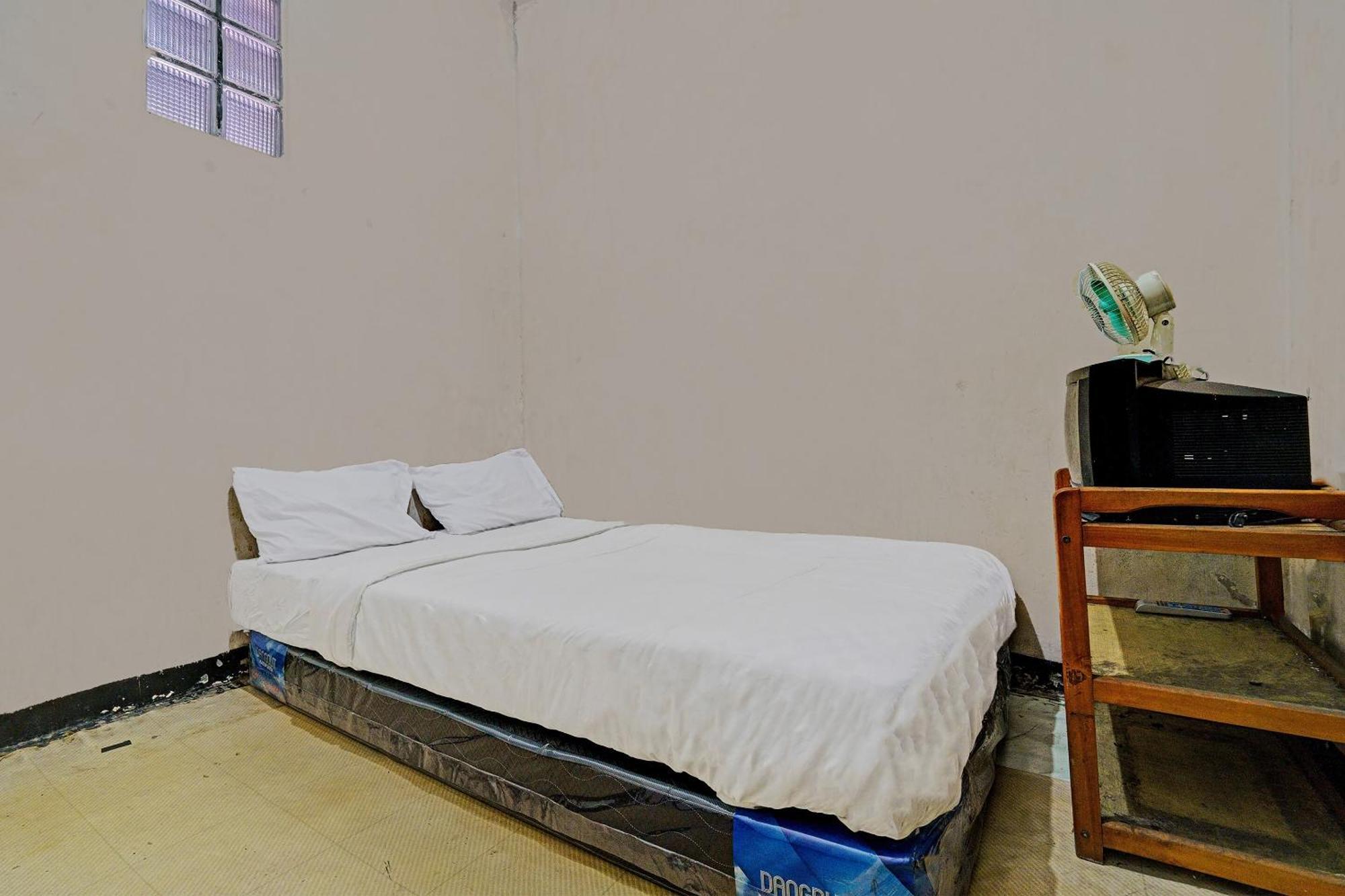 Oyo Life 92709 Kost Teras Cikapundung Syariah Hotel Bandung Eksteriør billede
